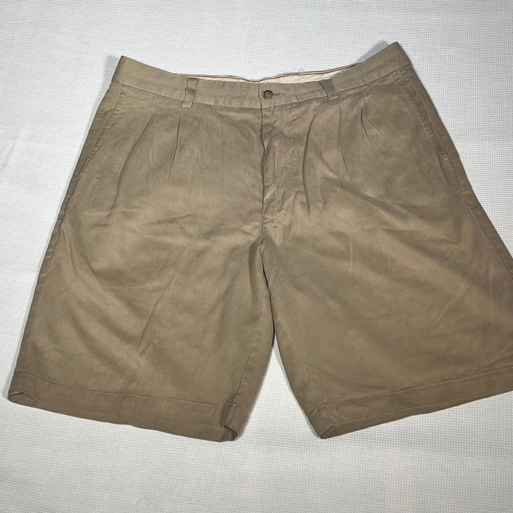Tommy Bahama Mens Khaki Silk Rayon Blend Pleated Herringbone Shorts Size 33